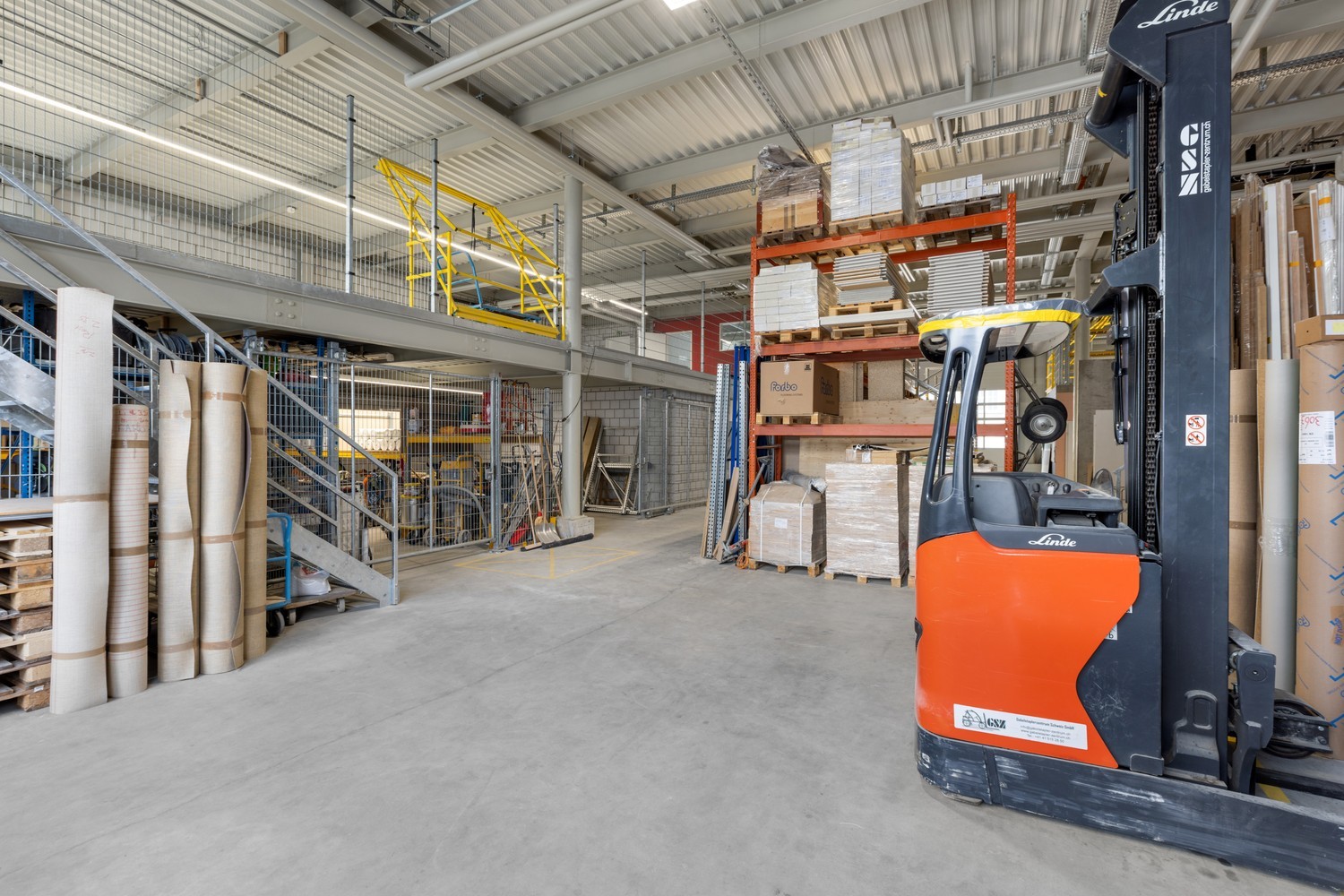 200-1000m² office, photo 6 of 9