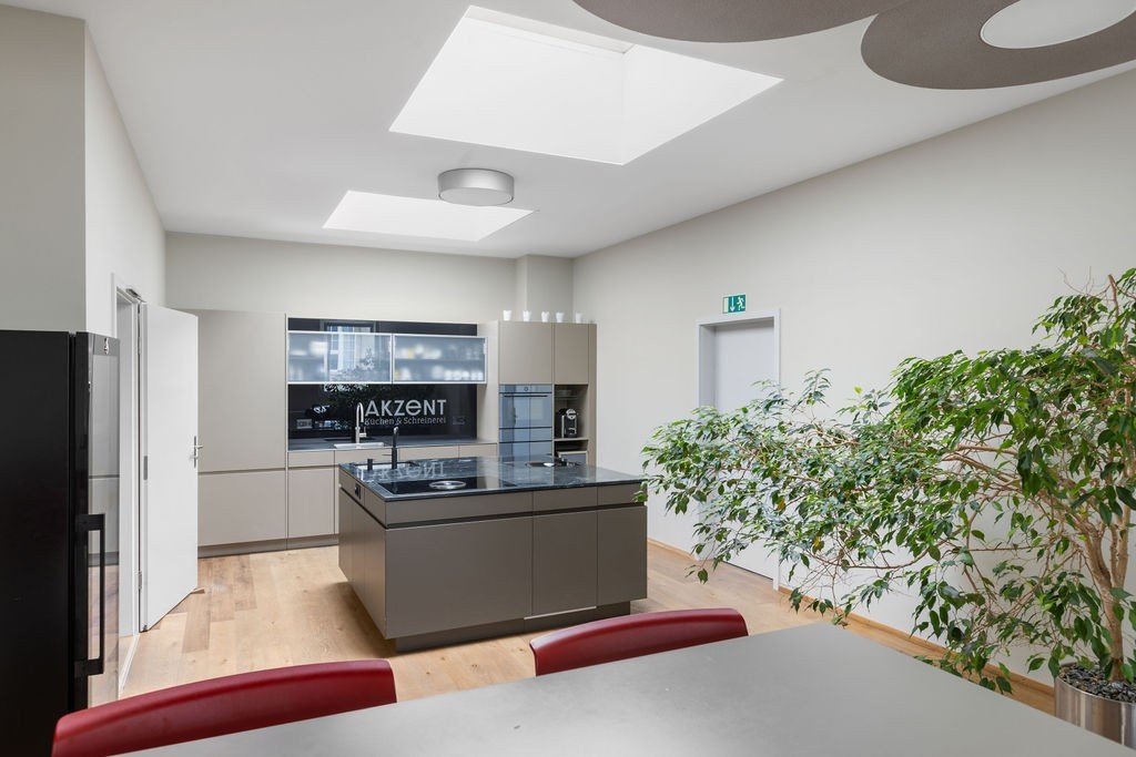 200-1000m² office, photo 5 of 9