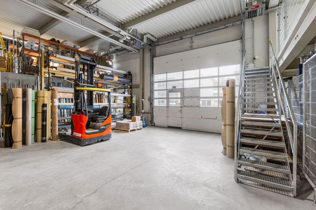 200-1000m² office, photo 7 of 9