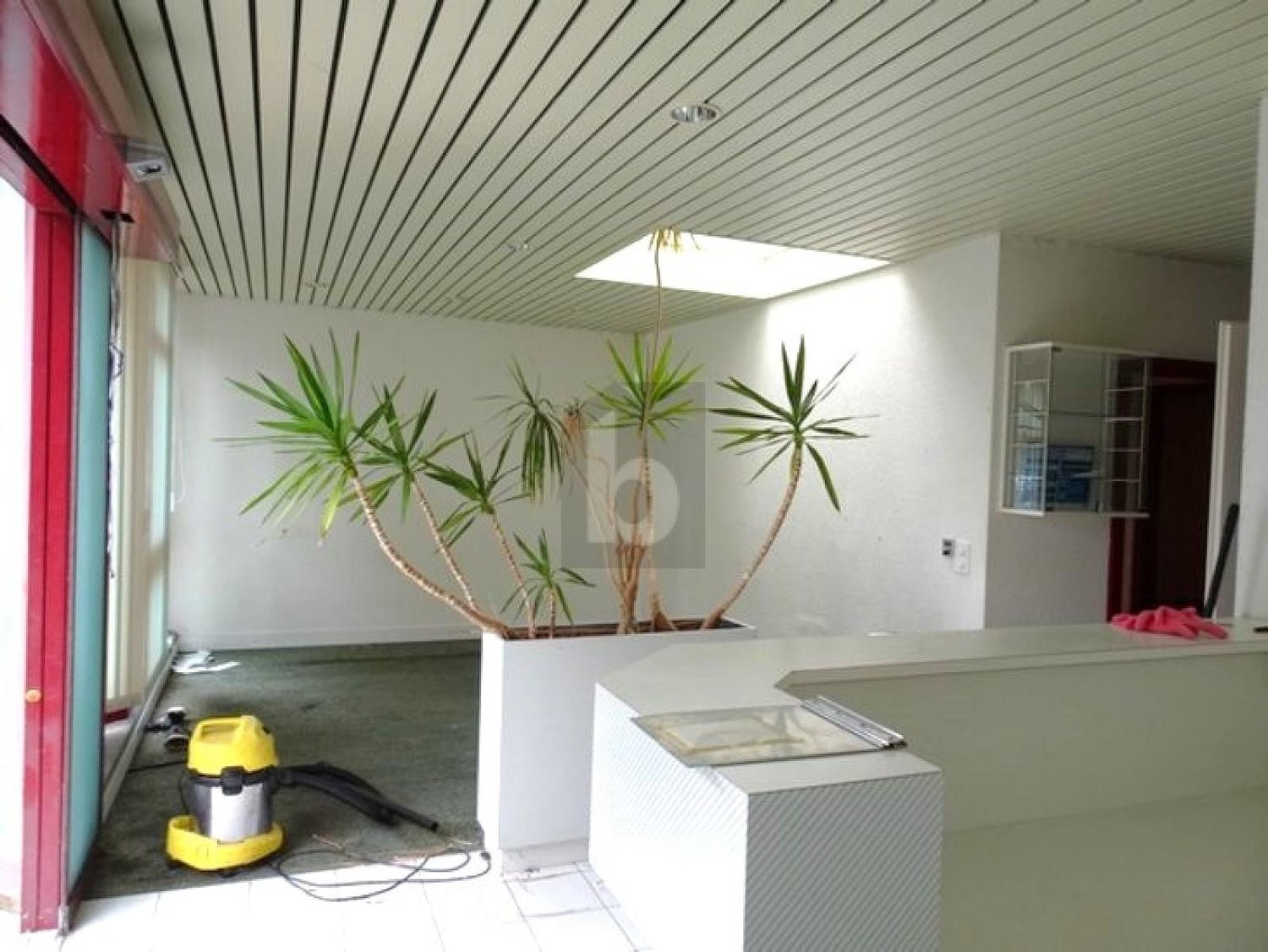 104m² office, photo 3 of 4