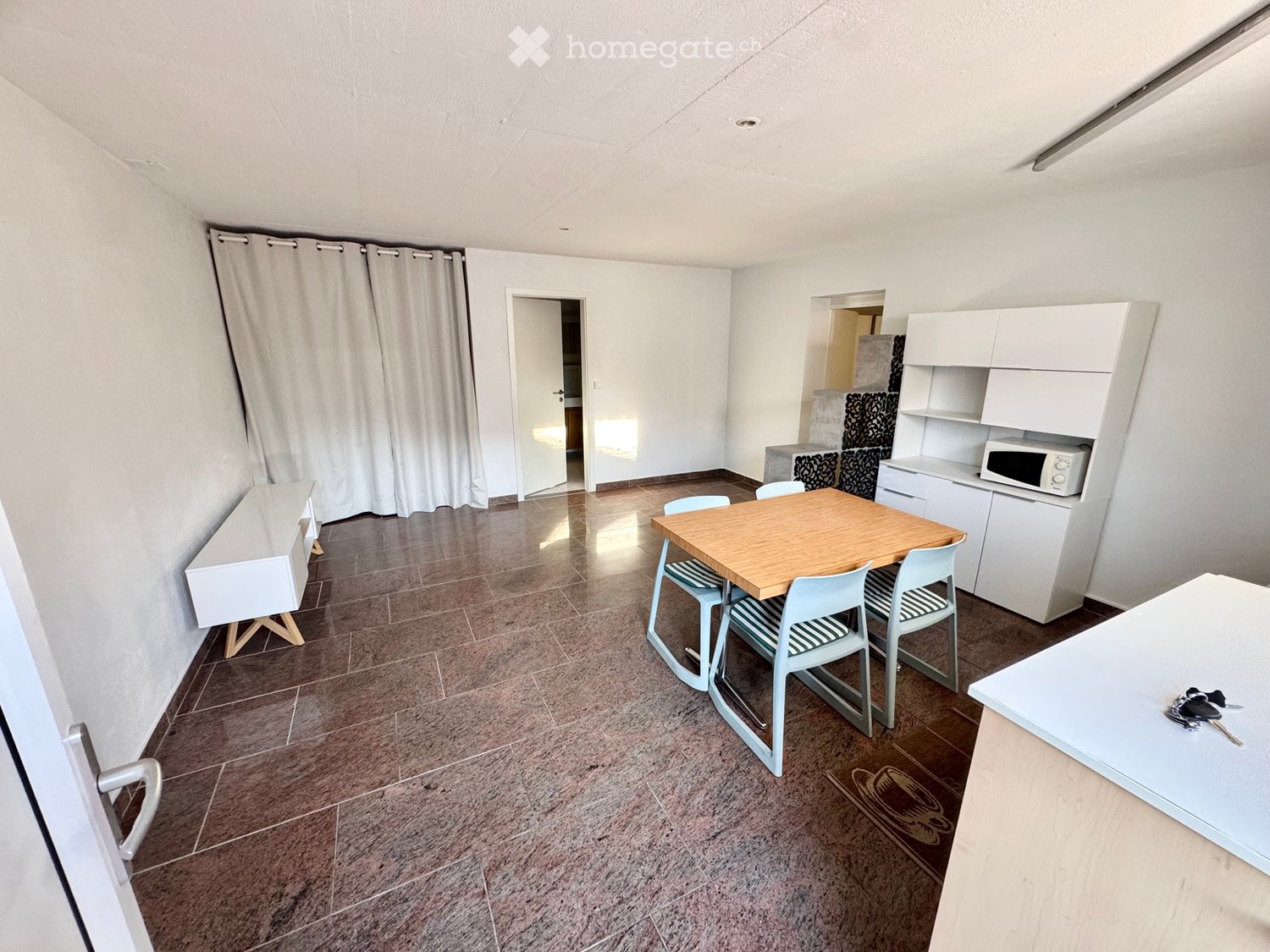 2 rooms apartment, photo 2 of 5
