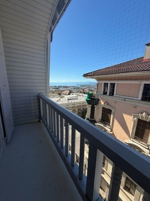 5 rooms apartment, photo 9 of 10