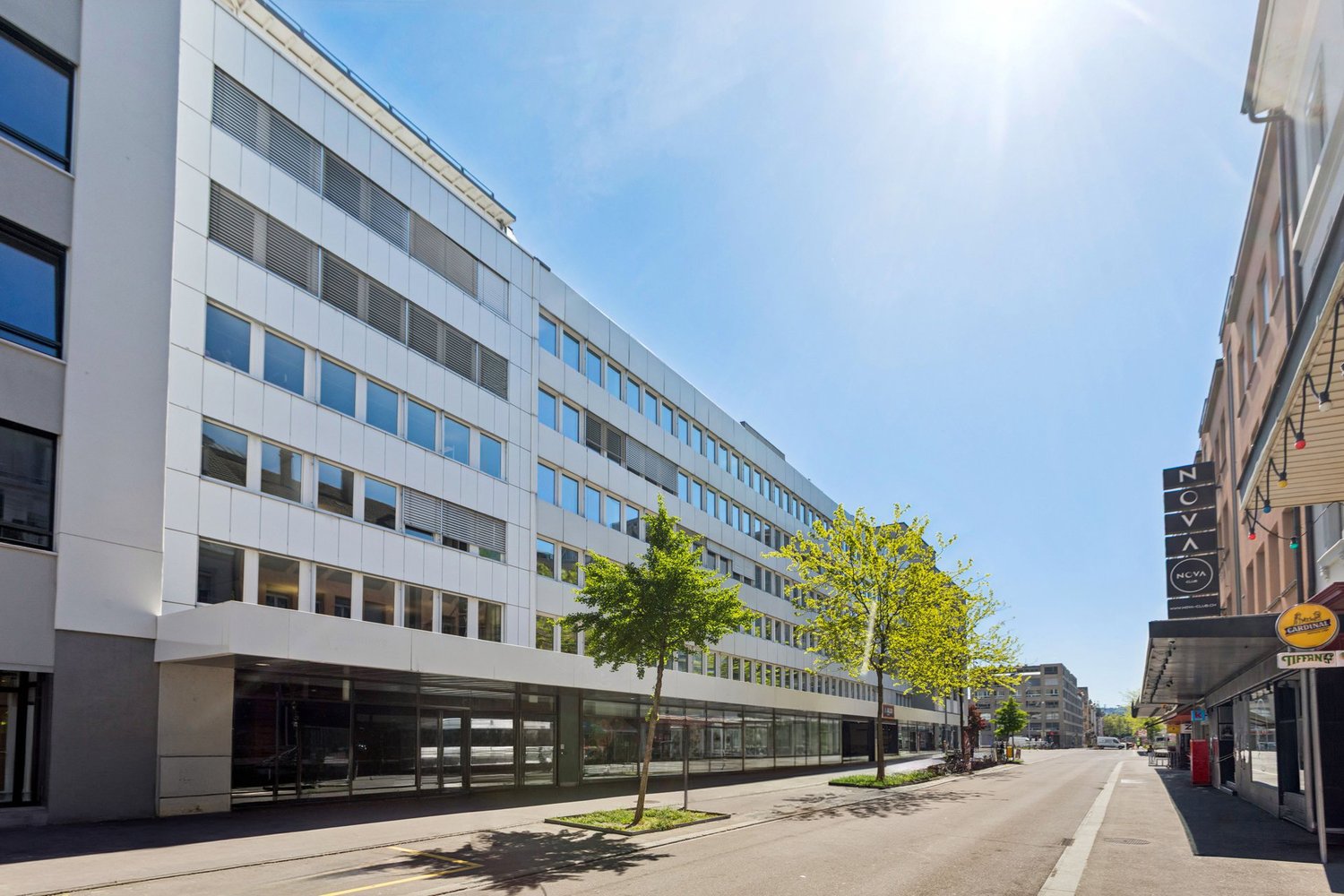 133m² bureau, photo 2 sur 8