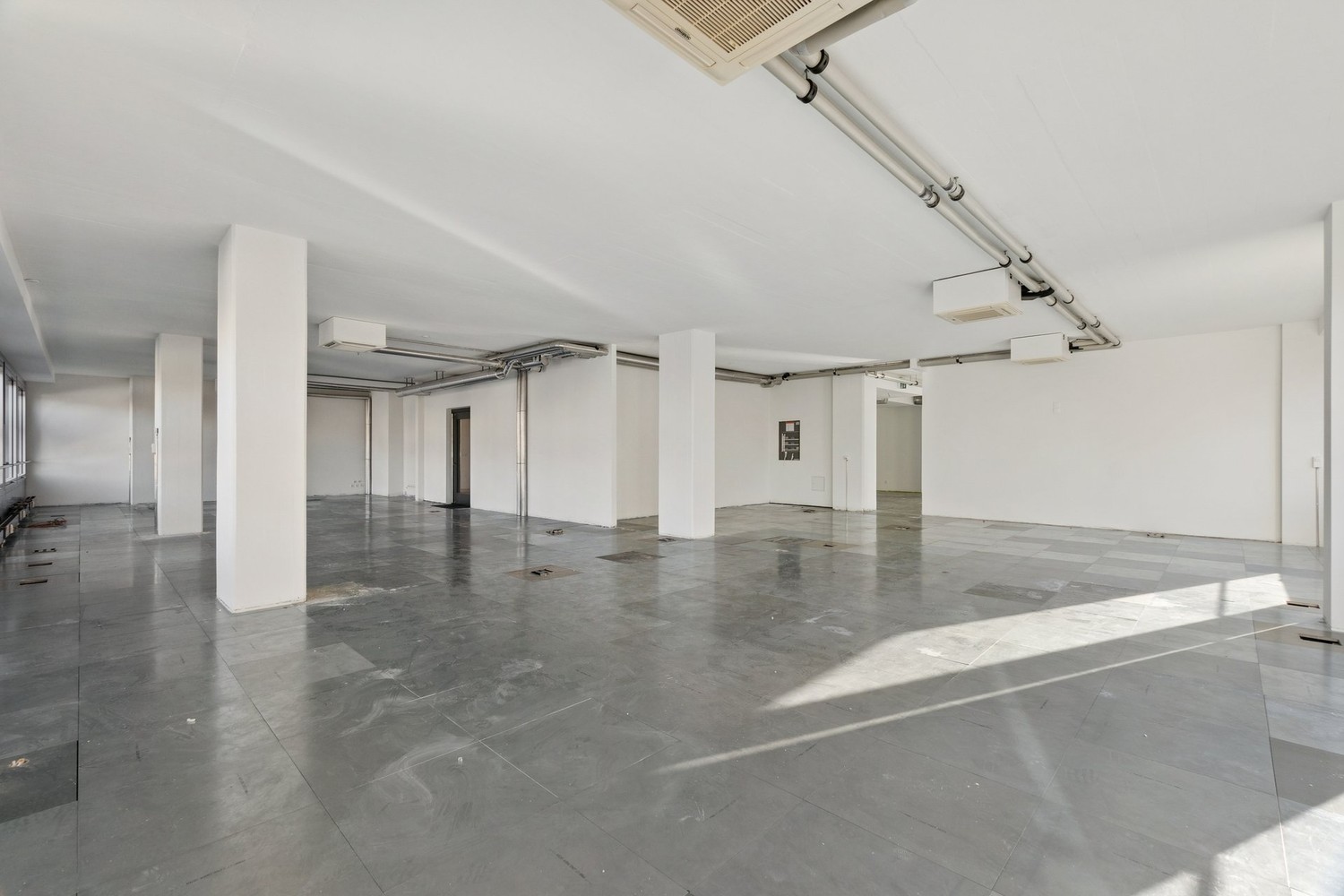 194m² office, foto 4 di 10