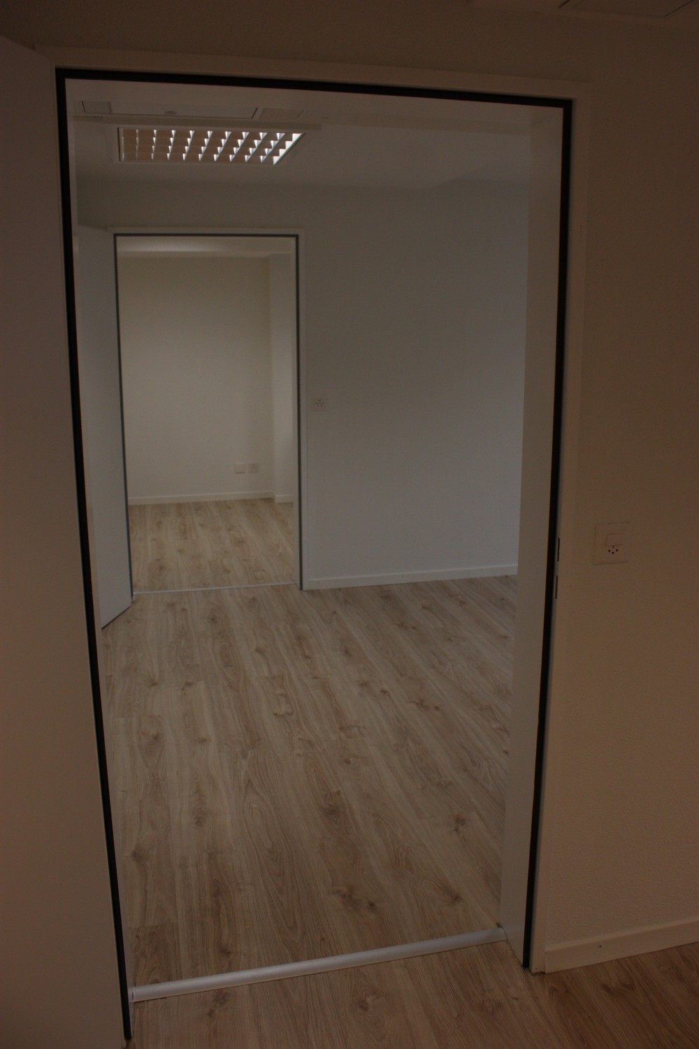 56m² office