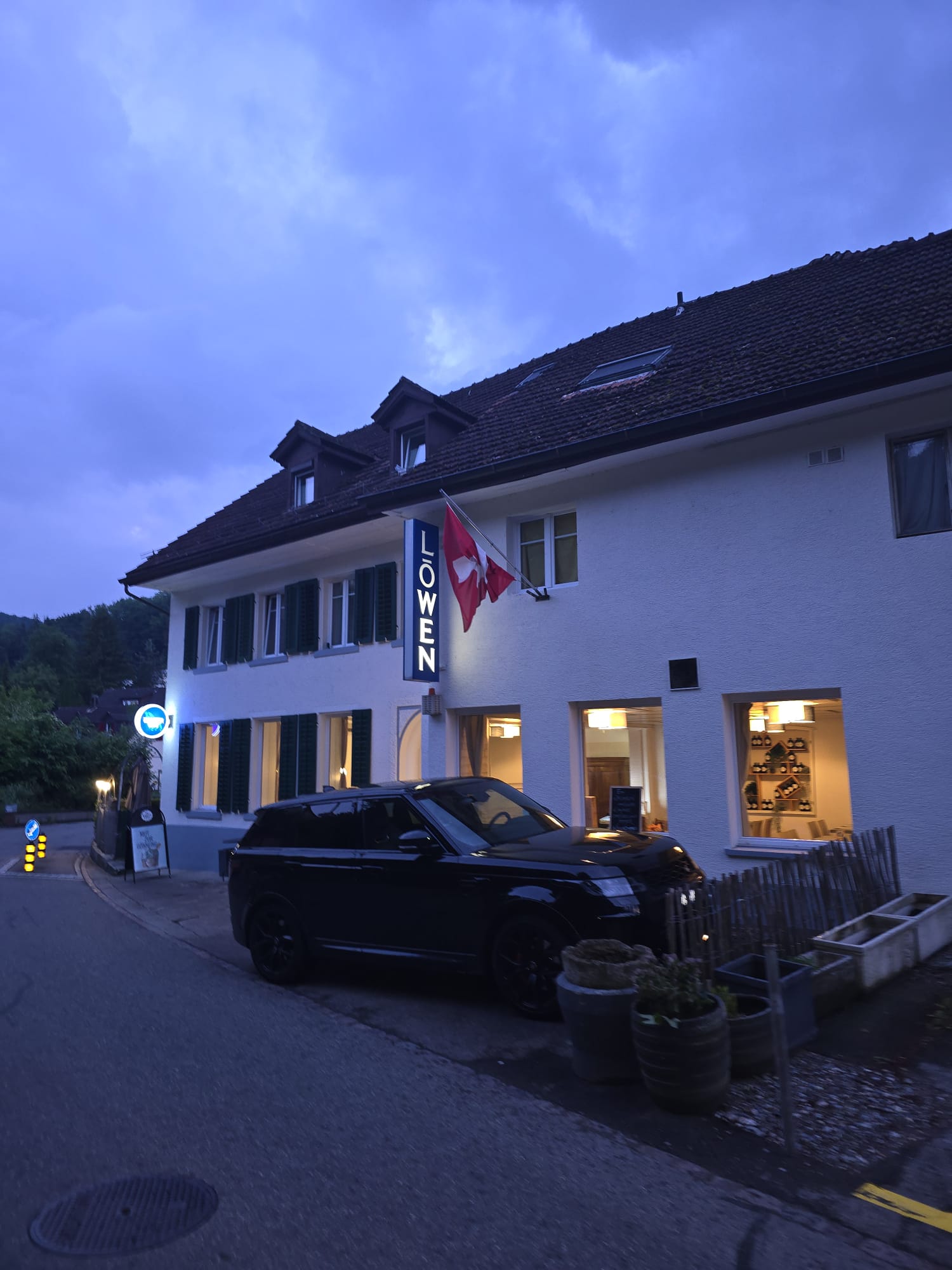 Restaurant, photo 1 of 10