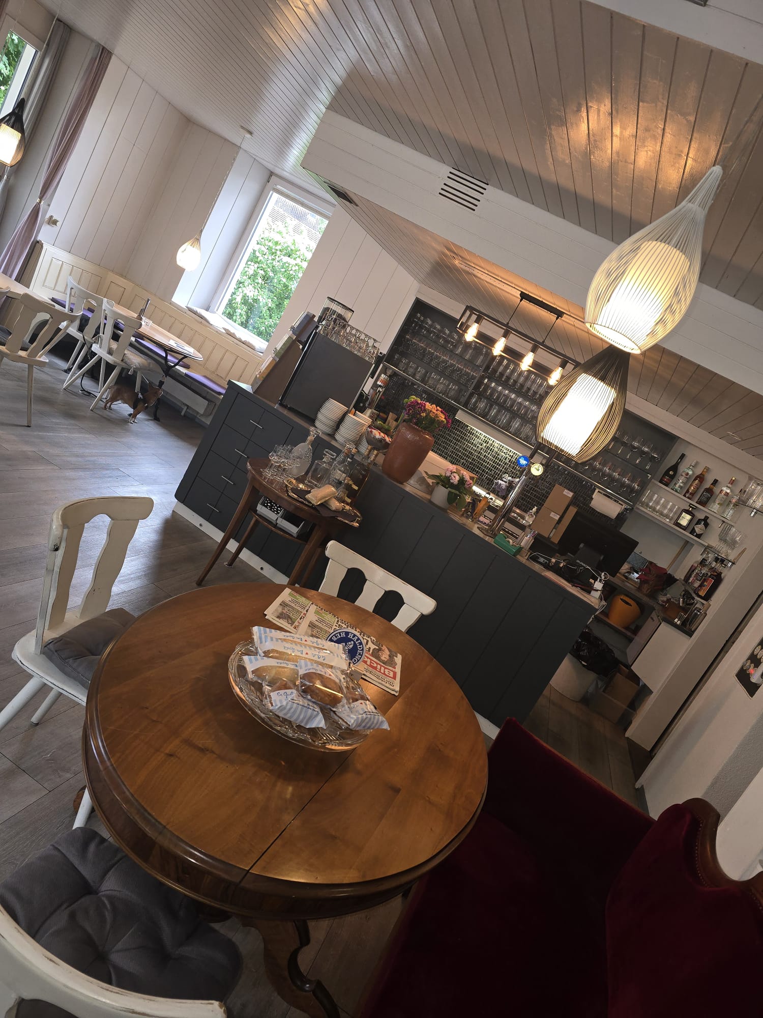 Restaurant, photo 6 of 10