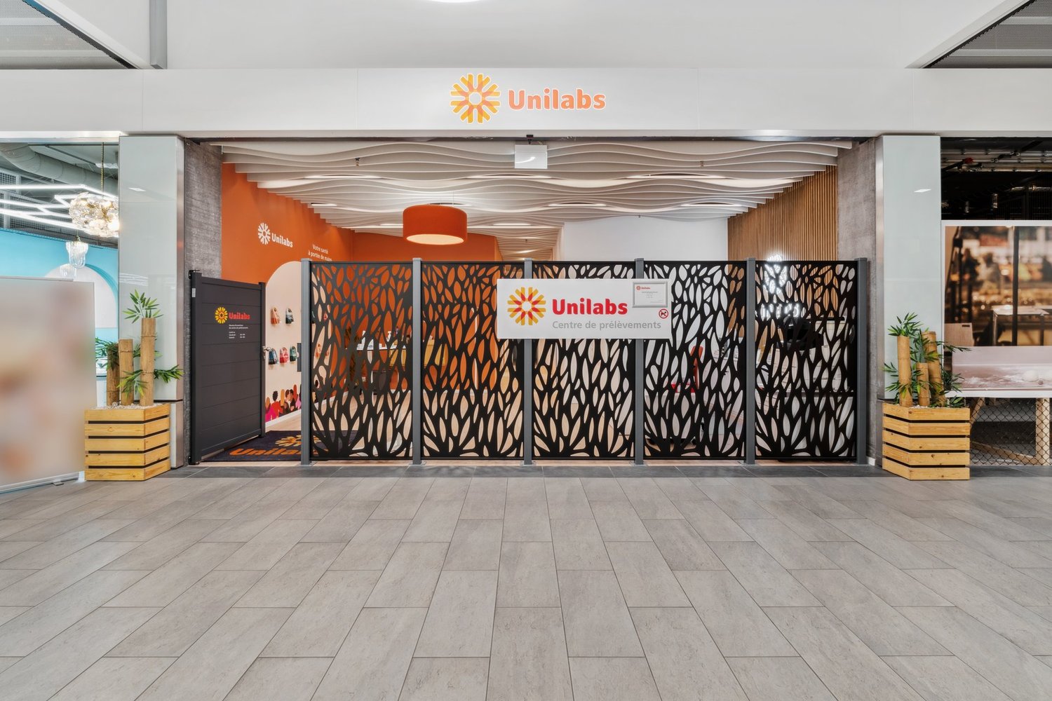 87m² shop
