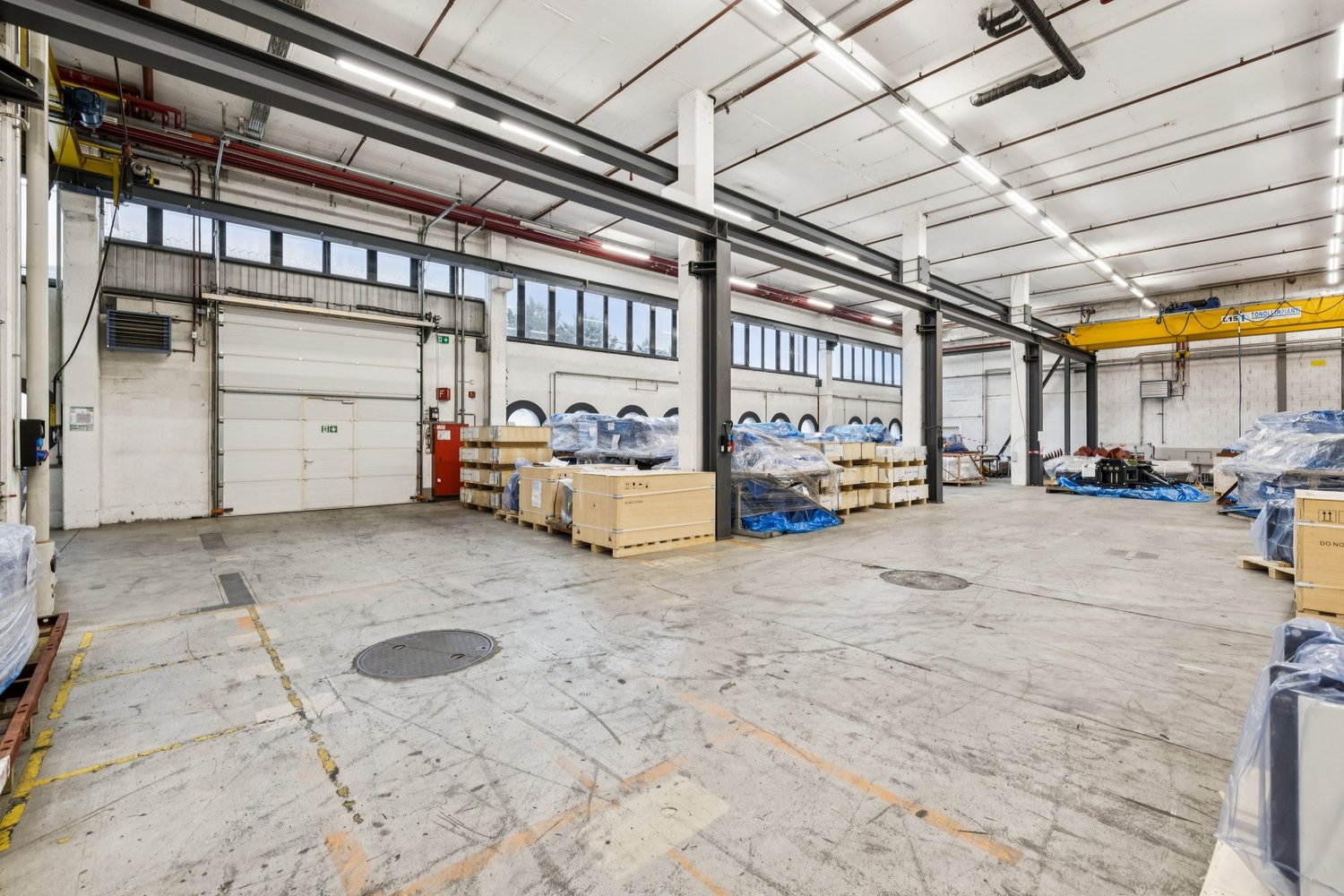 118m² office, photo 1 of 10