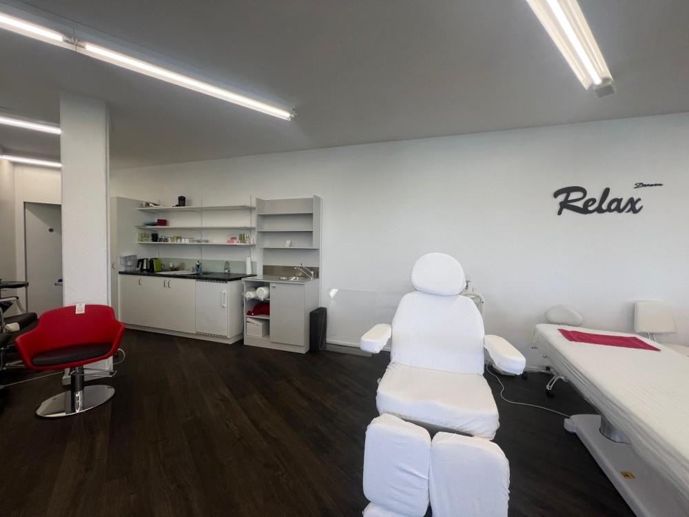 254m² shop, photo 9 of 10