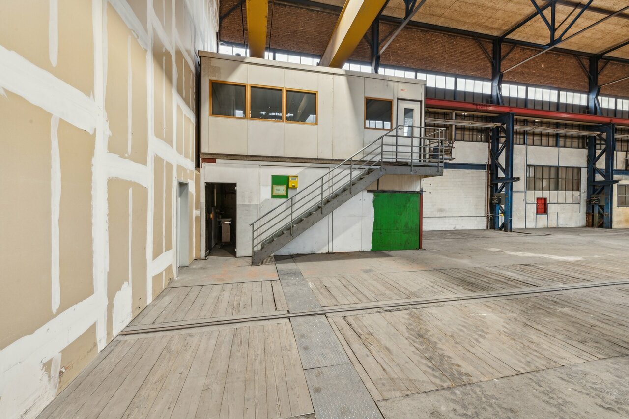 862m² commercial, photo 3 of 9