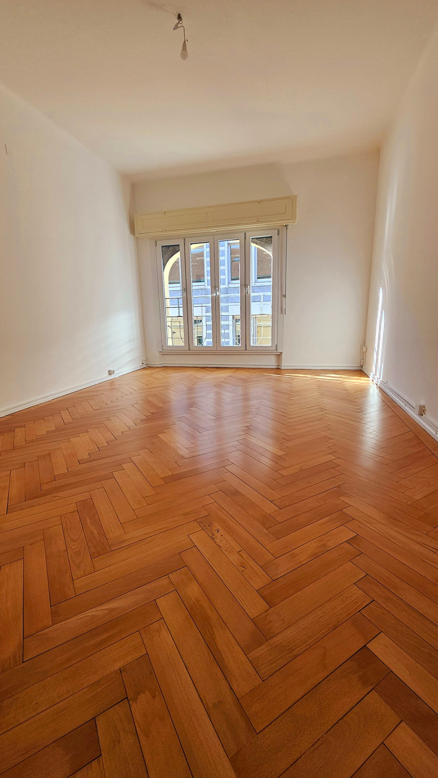 4 rooms apartment, photo 2 of 7