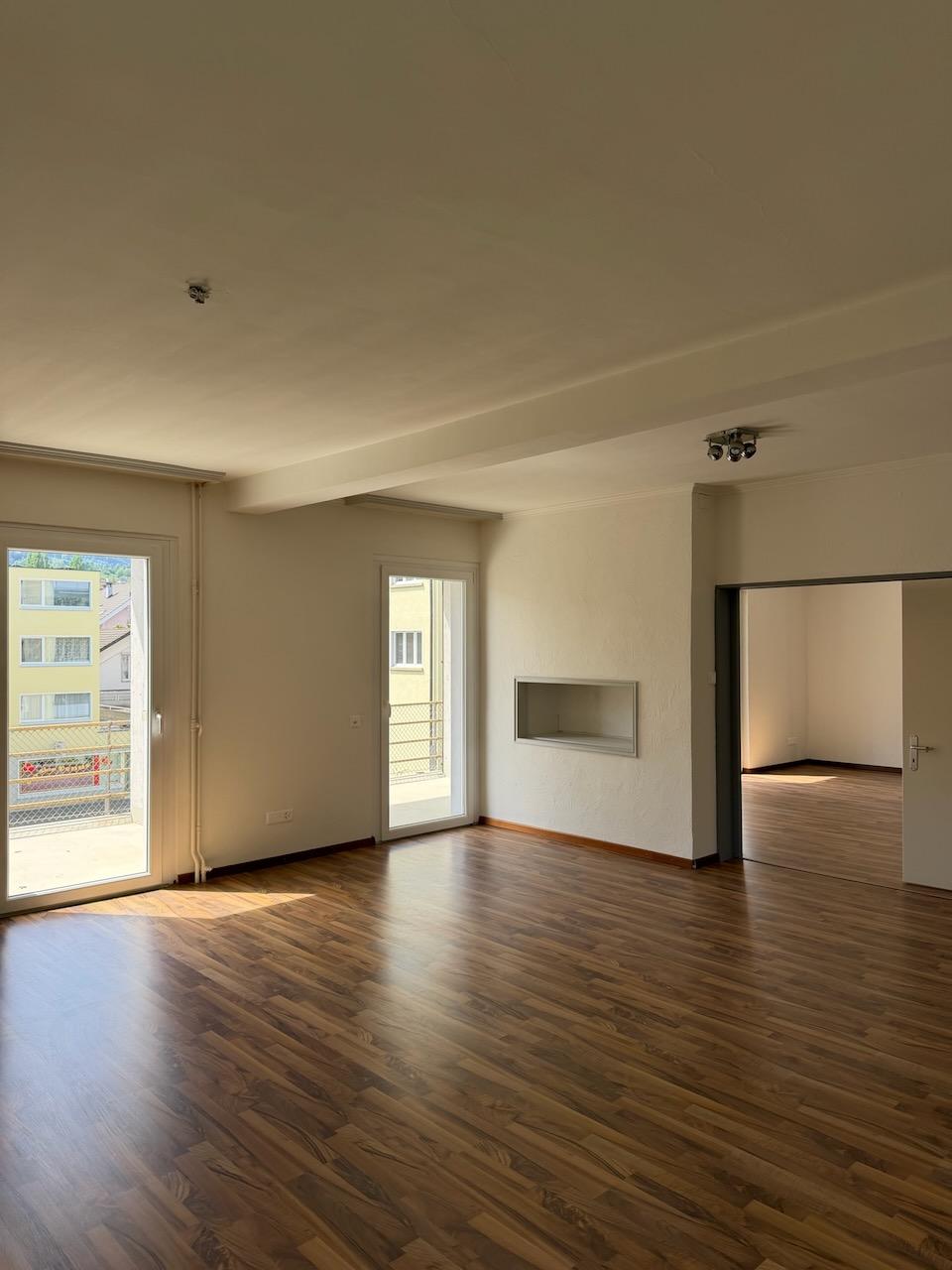 6 rooms apartment