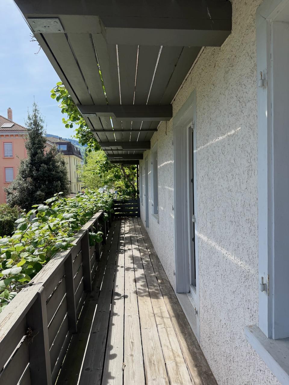 6 rooms apartment