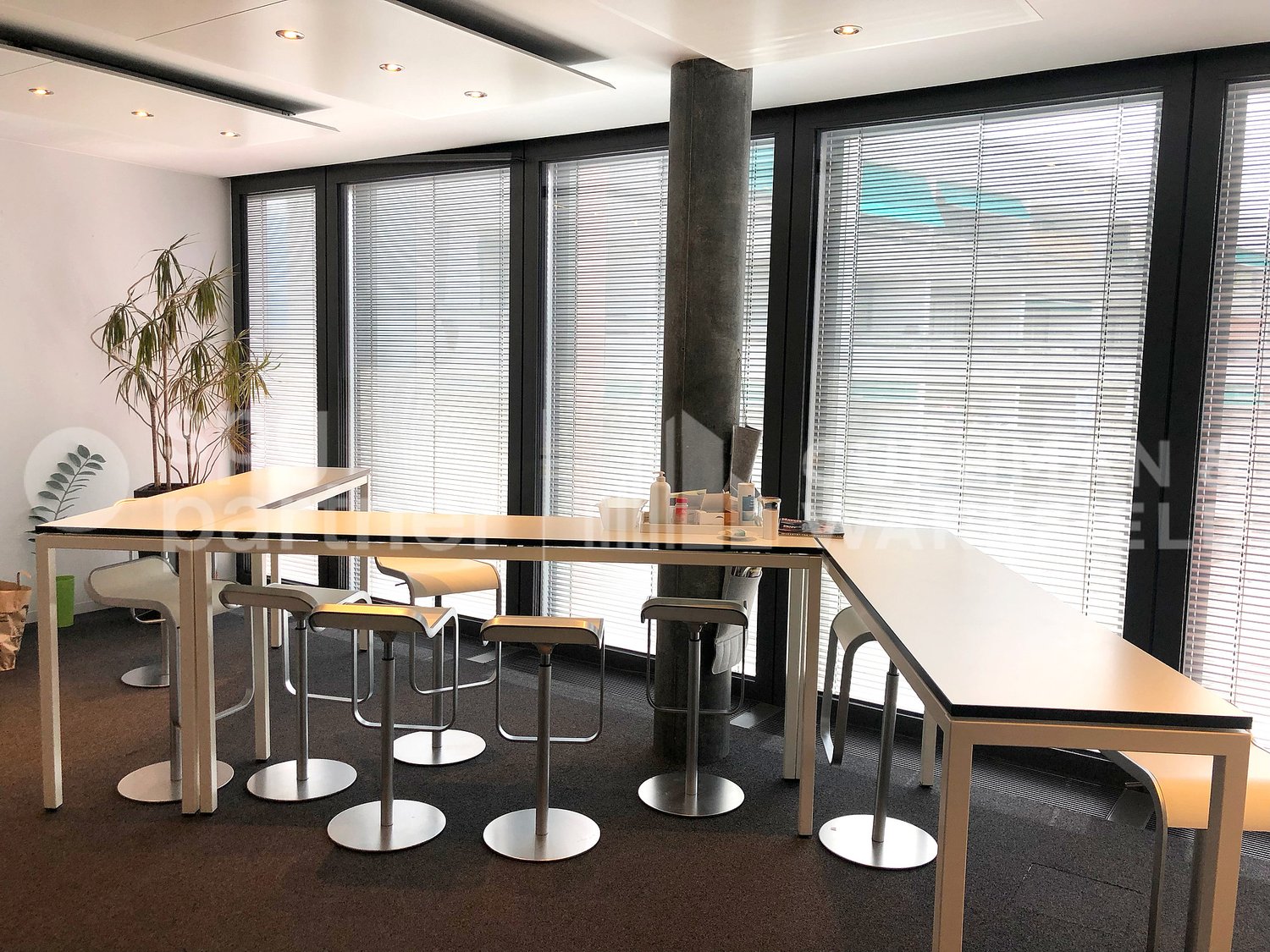 900m² office, photo 10 of 10