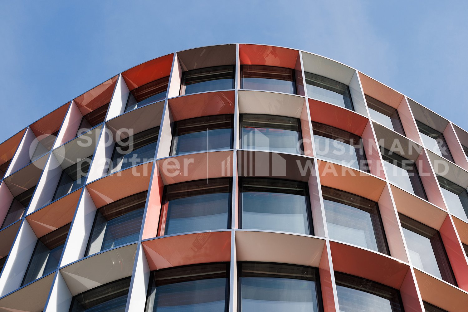 900m² office, photo 1 of 10