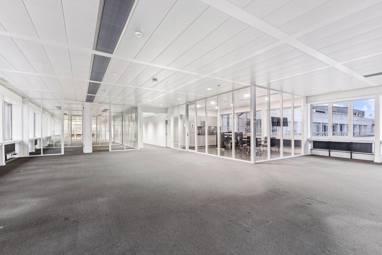 288m² office, photo 4 of 9