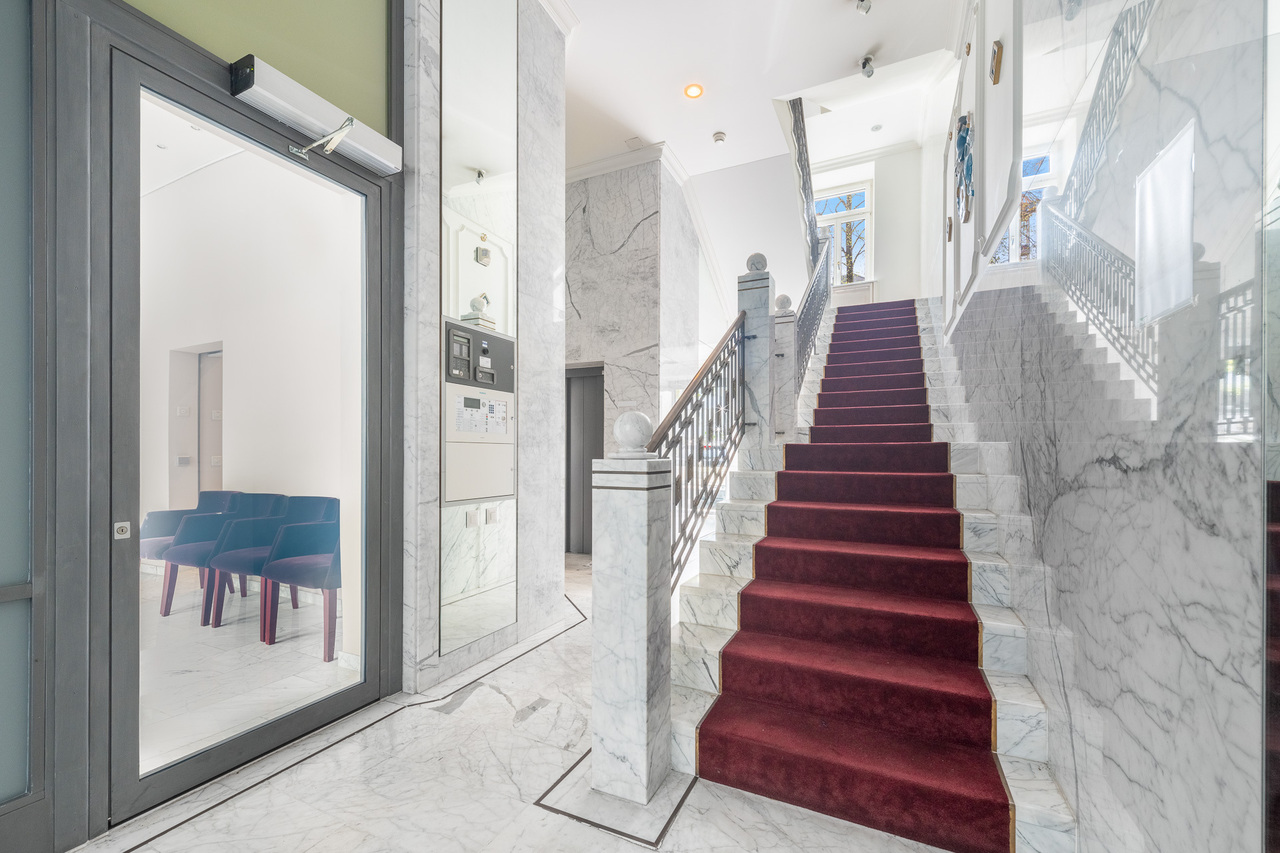457m² office, photo 4 of 10