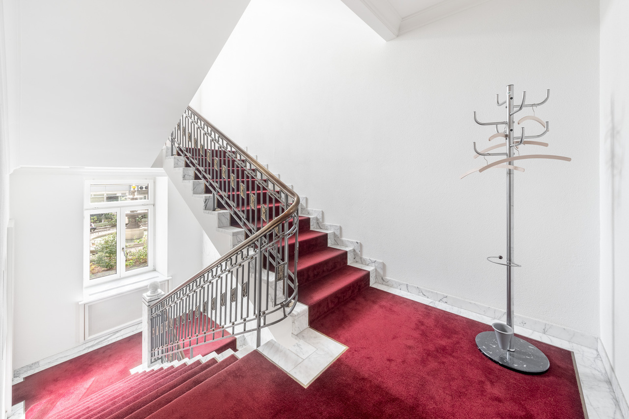 457m² office, photo 9 of 10