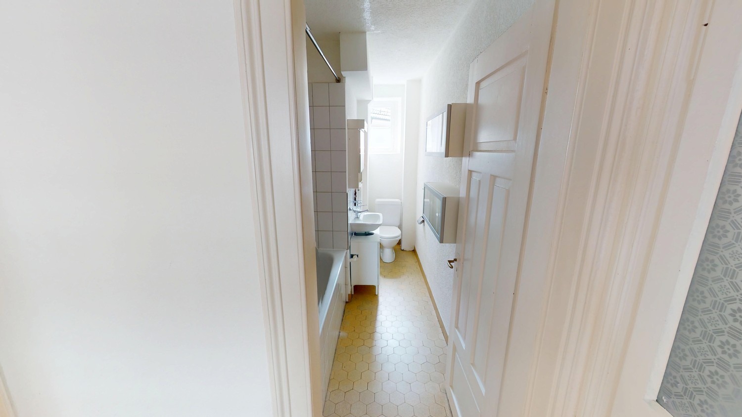 3 room apartment, photo 6 of 9