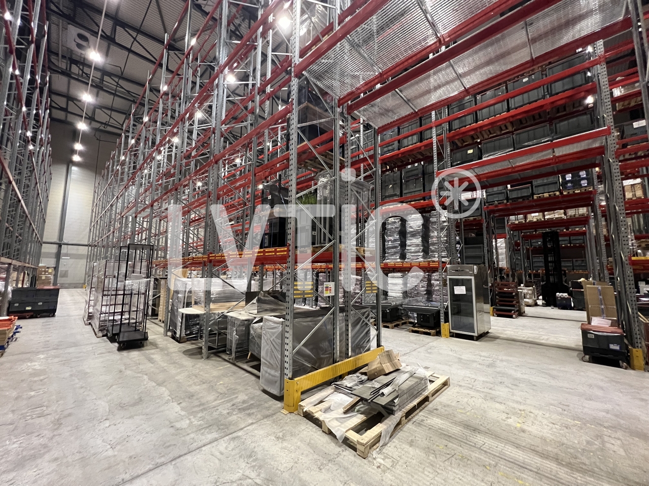 5220m² storage room