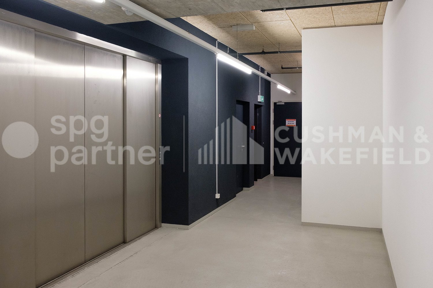 3000m² storage room, photo 7 of 10