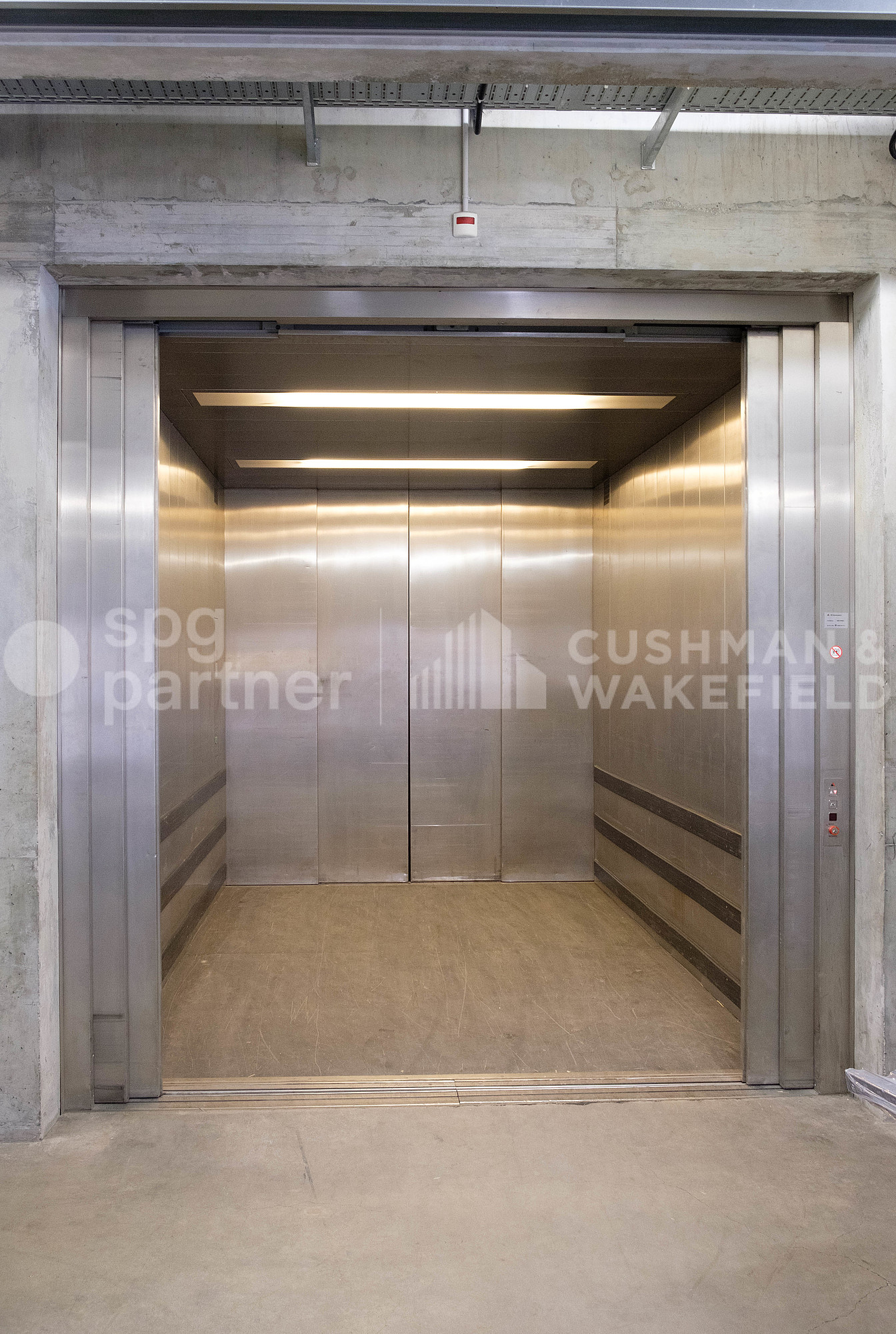 3000m² storage room, photo 8 of 10