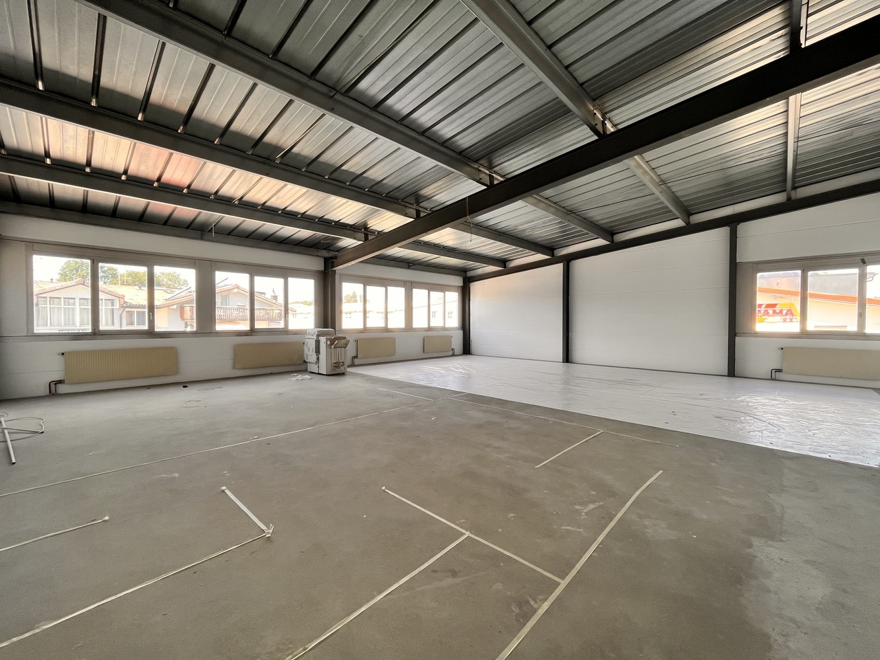 136m² office, photo 1 of 5