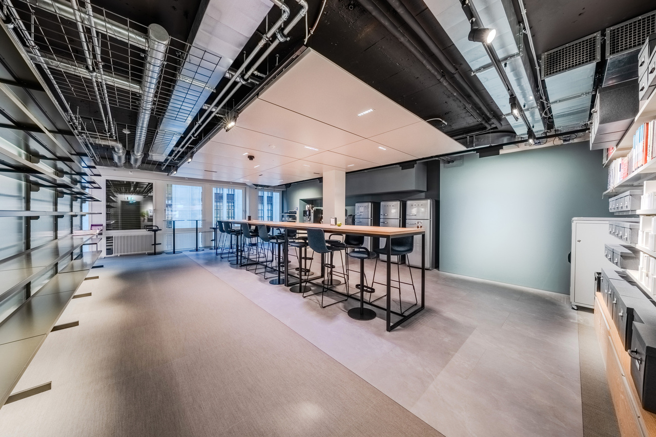 2300m² office, photo 9 of 10