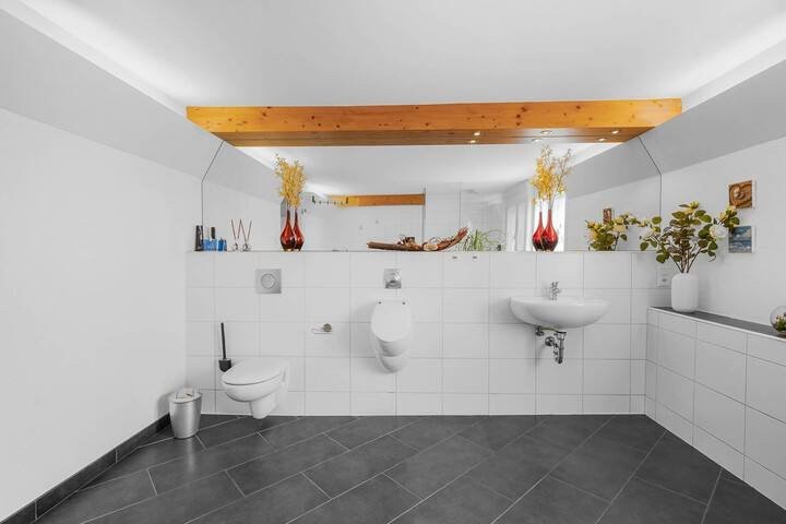 Multi family house, photo 6 of 9