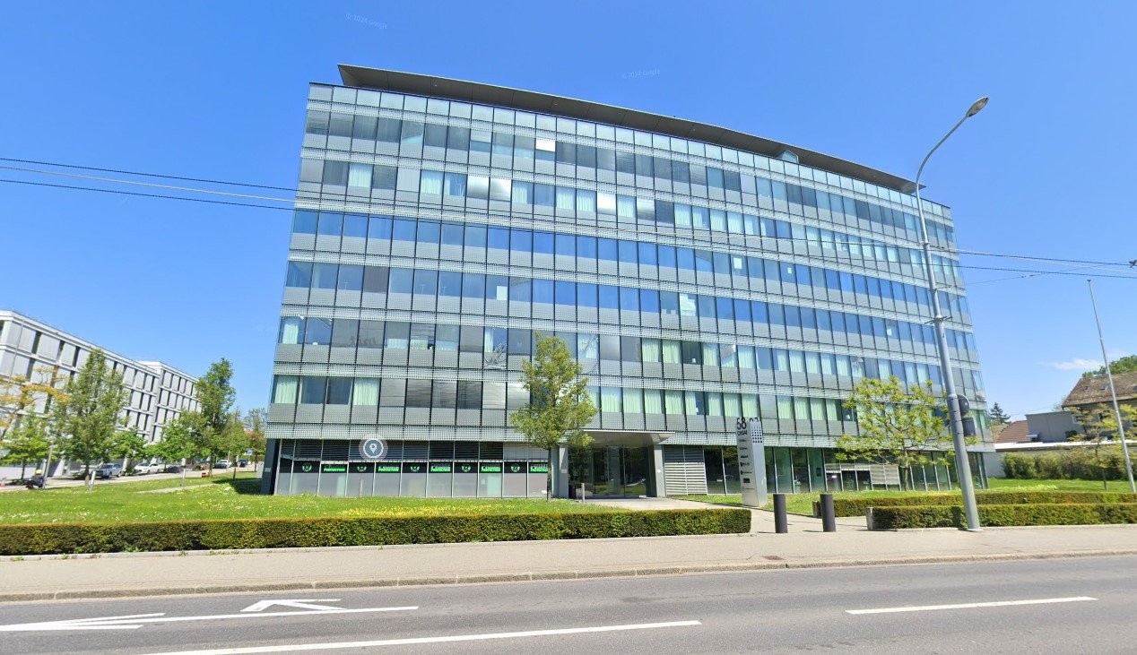 670m² office, photo 2 of 2
