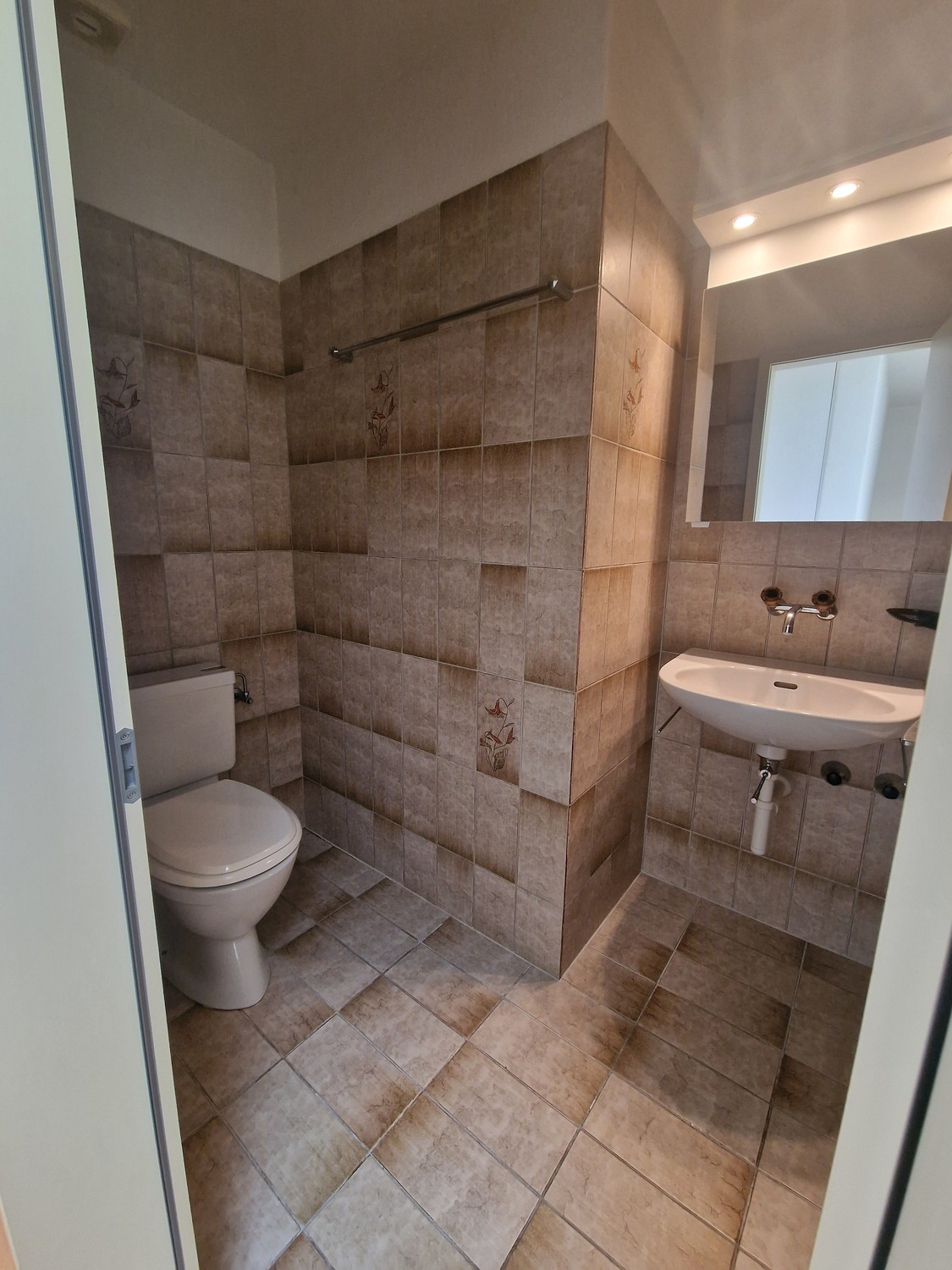 Appartement mansardé de 2 pièces, photo 6 sur 8