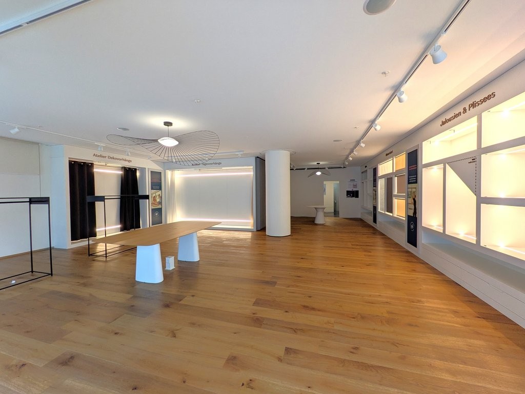 121m² shop, photo 2 sur 3