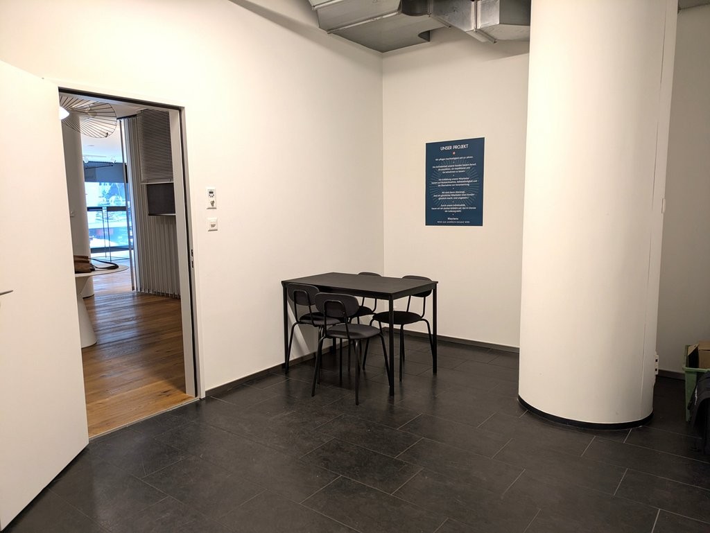 121m² shop, photo 3 sur 3