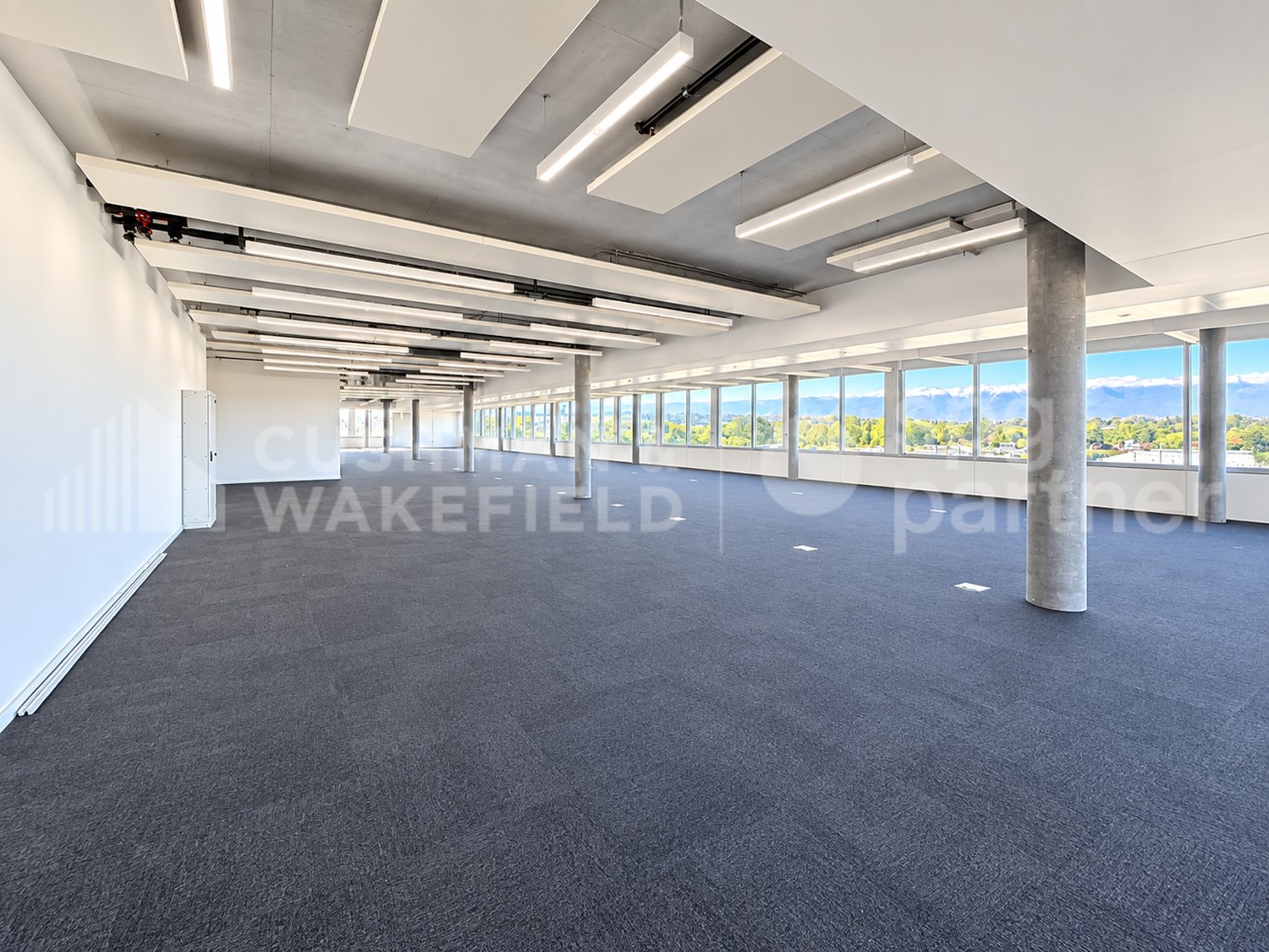 1700m² commercial