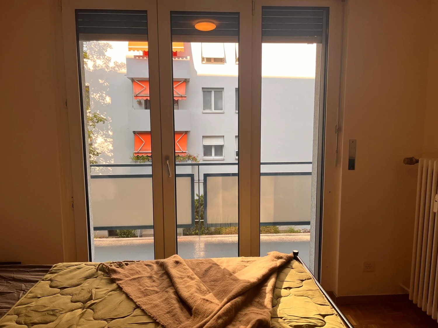 Camera in un appartamento condiviso, foto 4 di 7