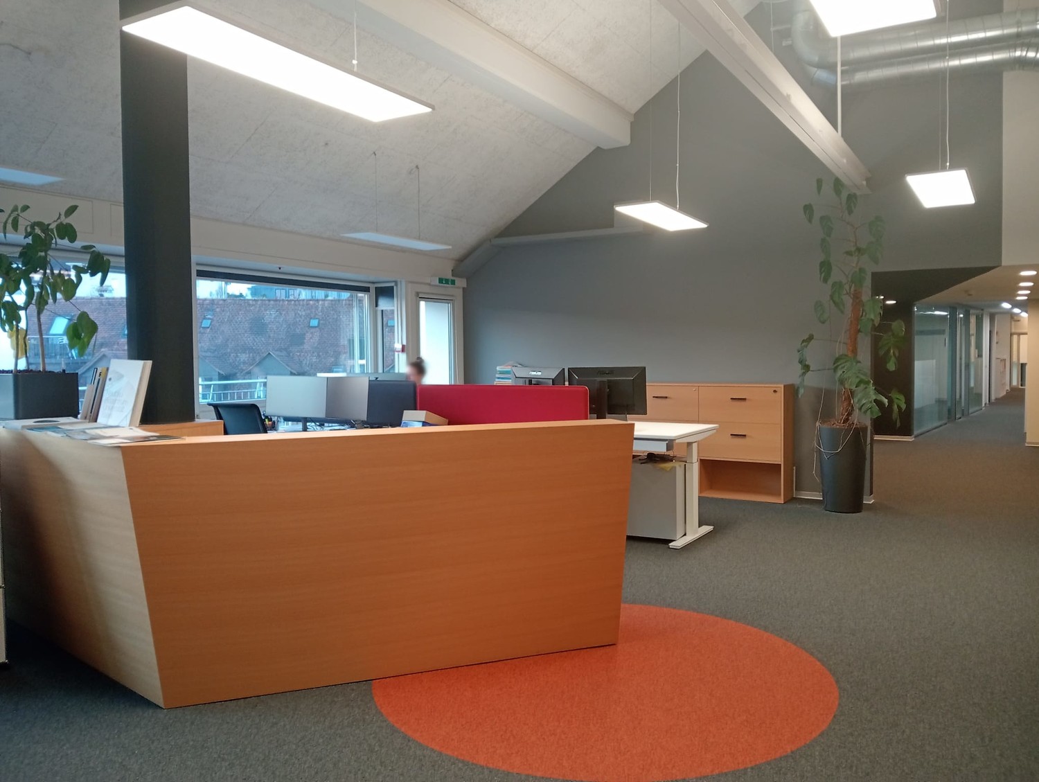 1140m² office, photo 1 of 7