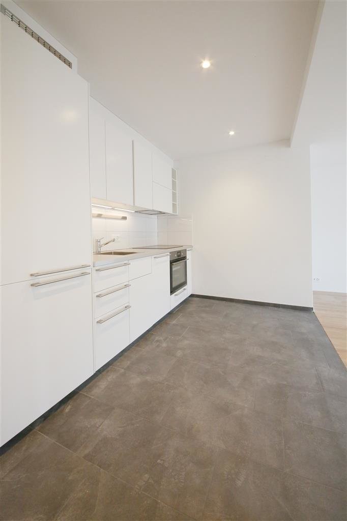 2 rooms apartment, photo 2 of 6