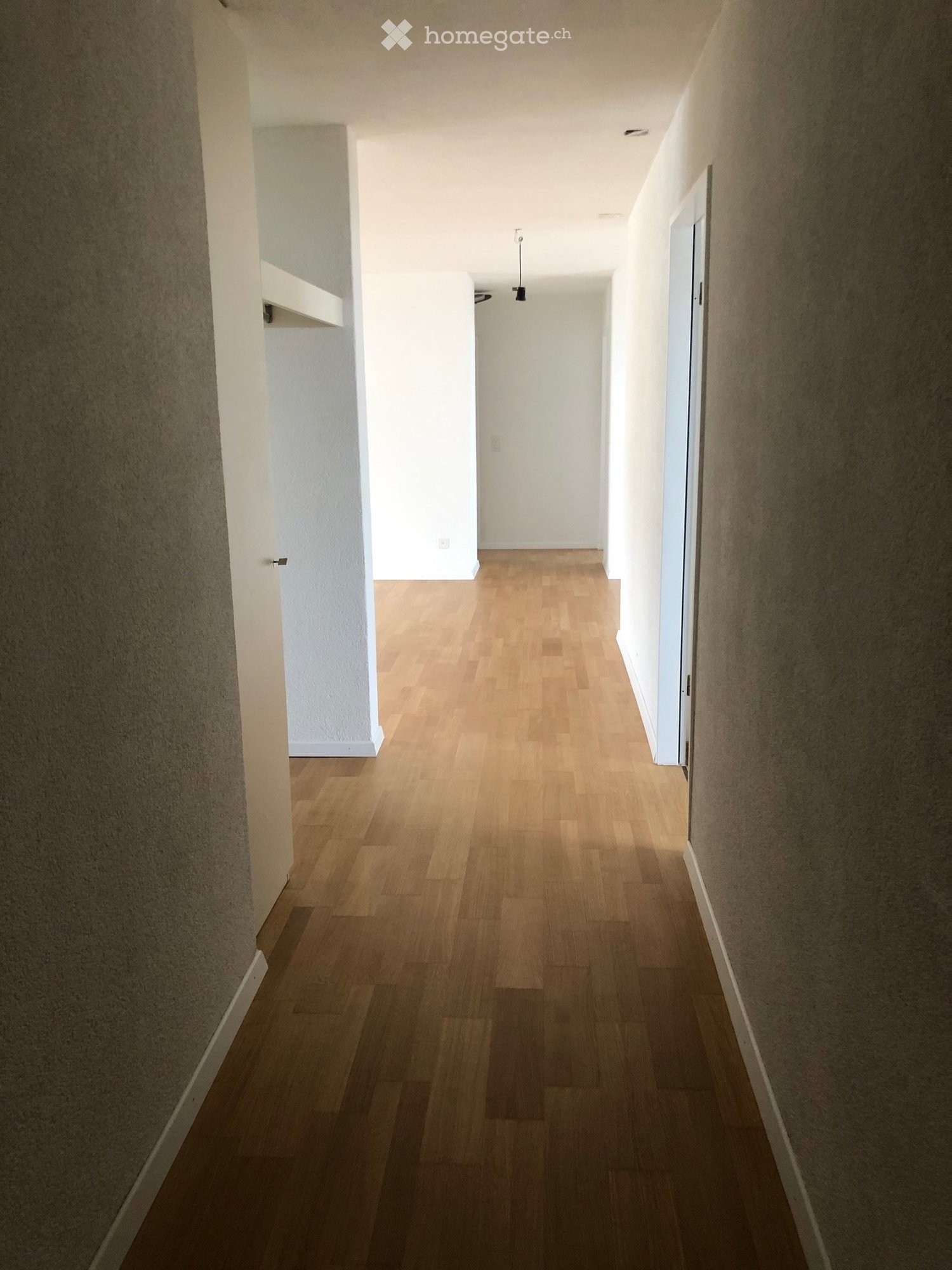 4 rooms apartment, photo 2 of 5
