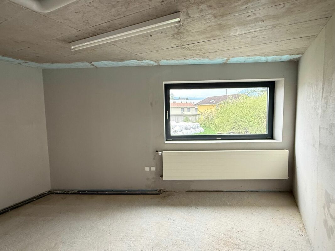 150m² workshop