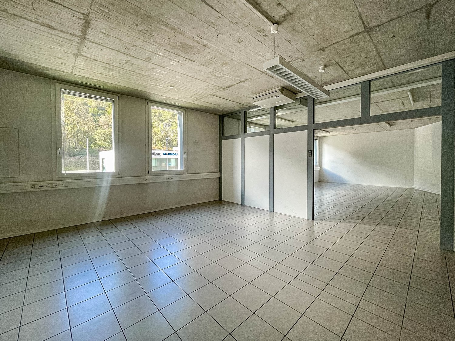 245m² office, photo 1 of 7