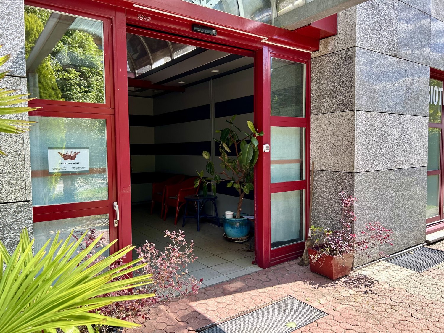 148m² living / commercial building, foto 6 di 8