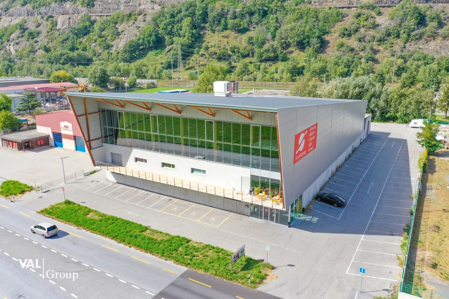 Sports hall, photo 2 of 10