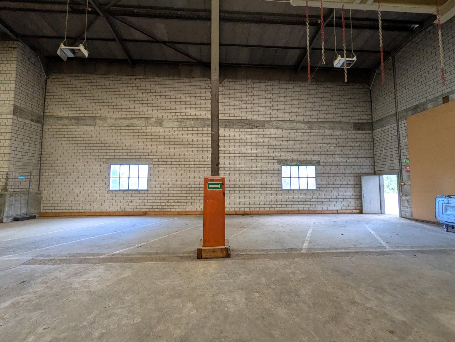 300m² deposito