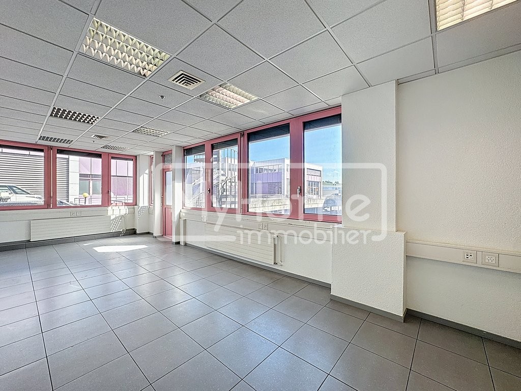 516m² shop, photo 8 of 10