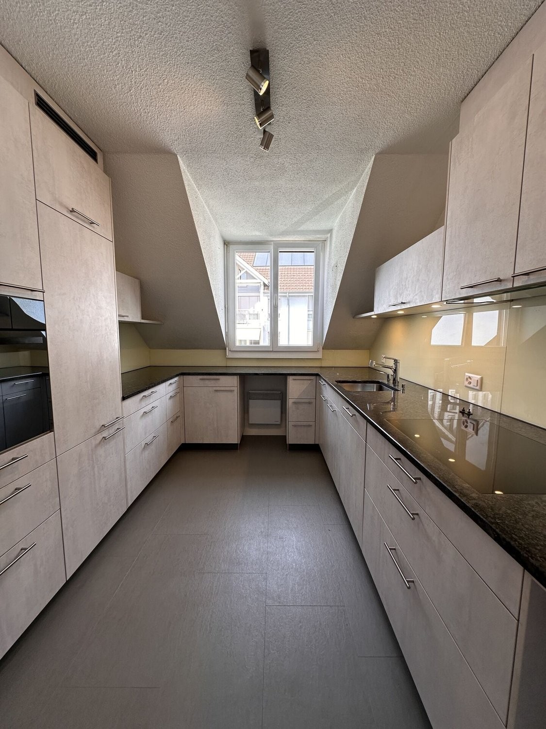 5 ½ rooms roof flat, photo 8 of 10