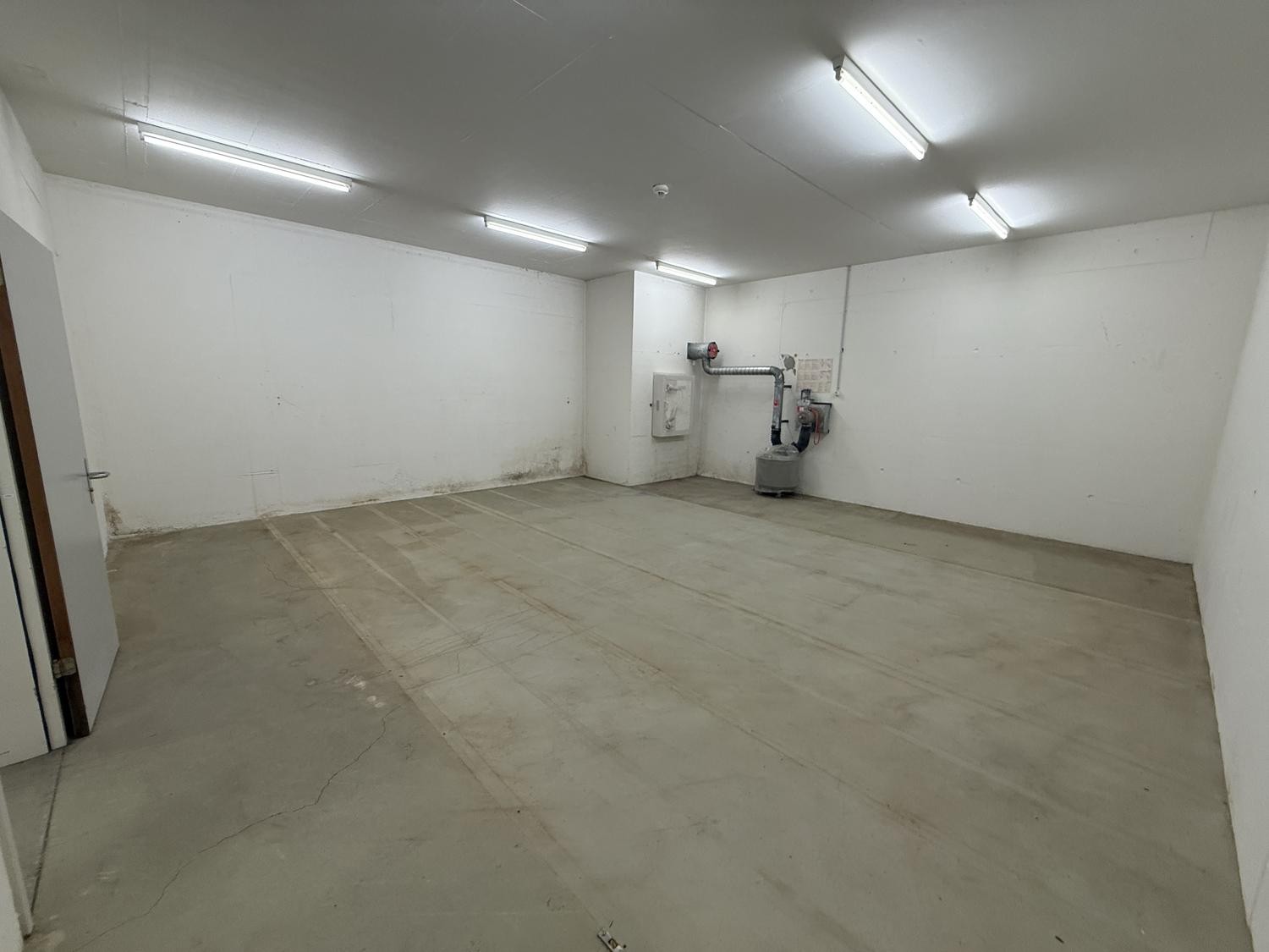 96m² cellar compartment, photo 1 of 4