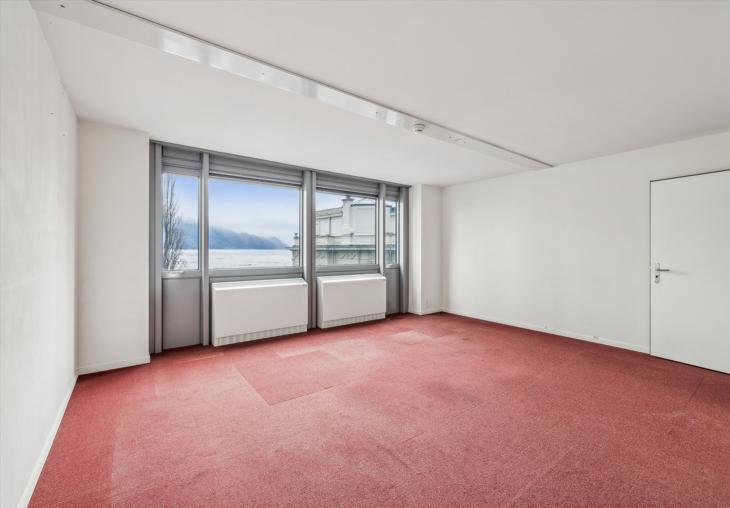 420m² office, photo 4 of 6