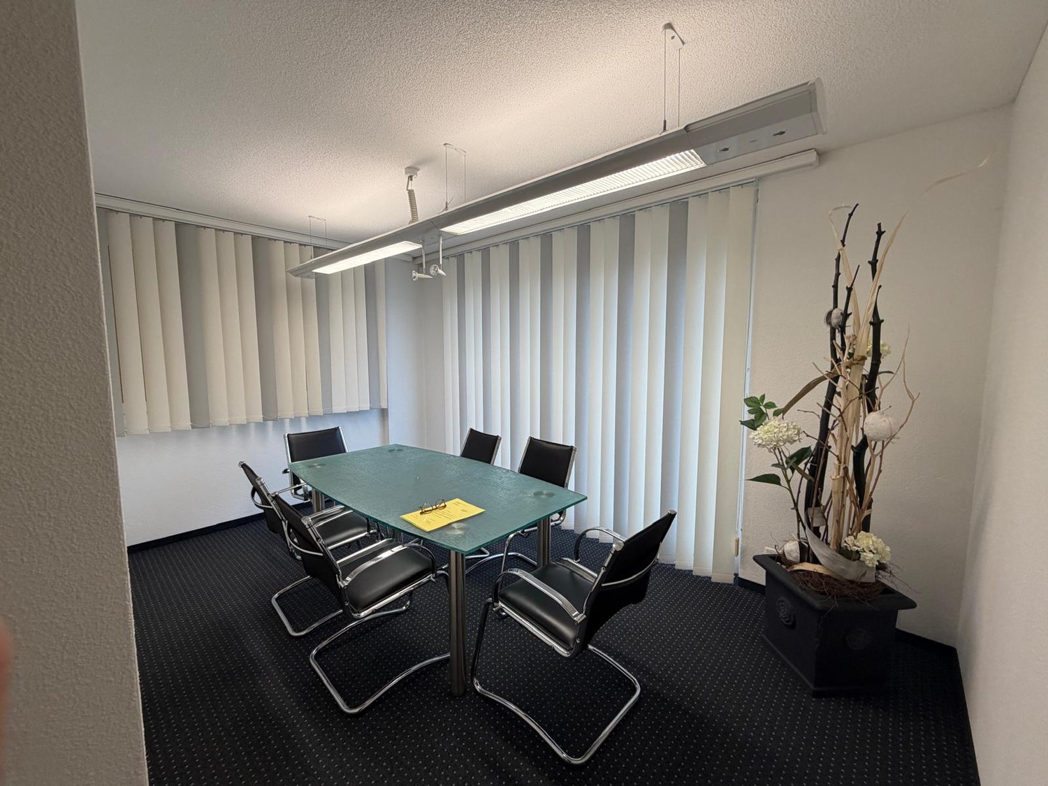 188m² office, photo 2 of 10