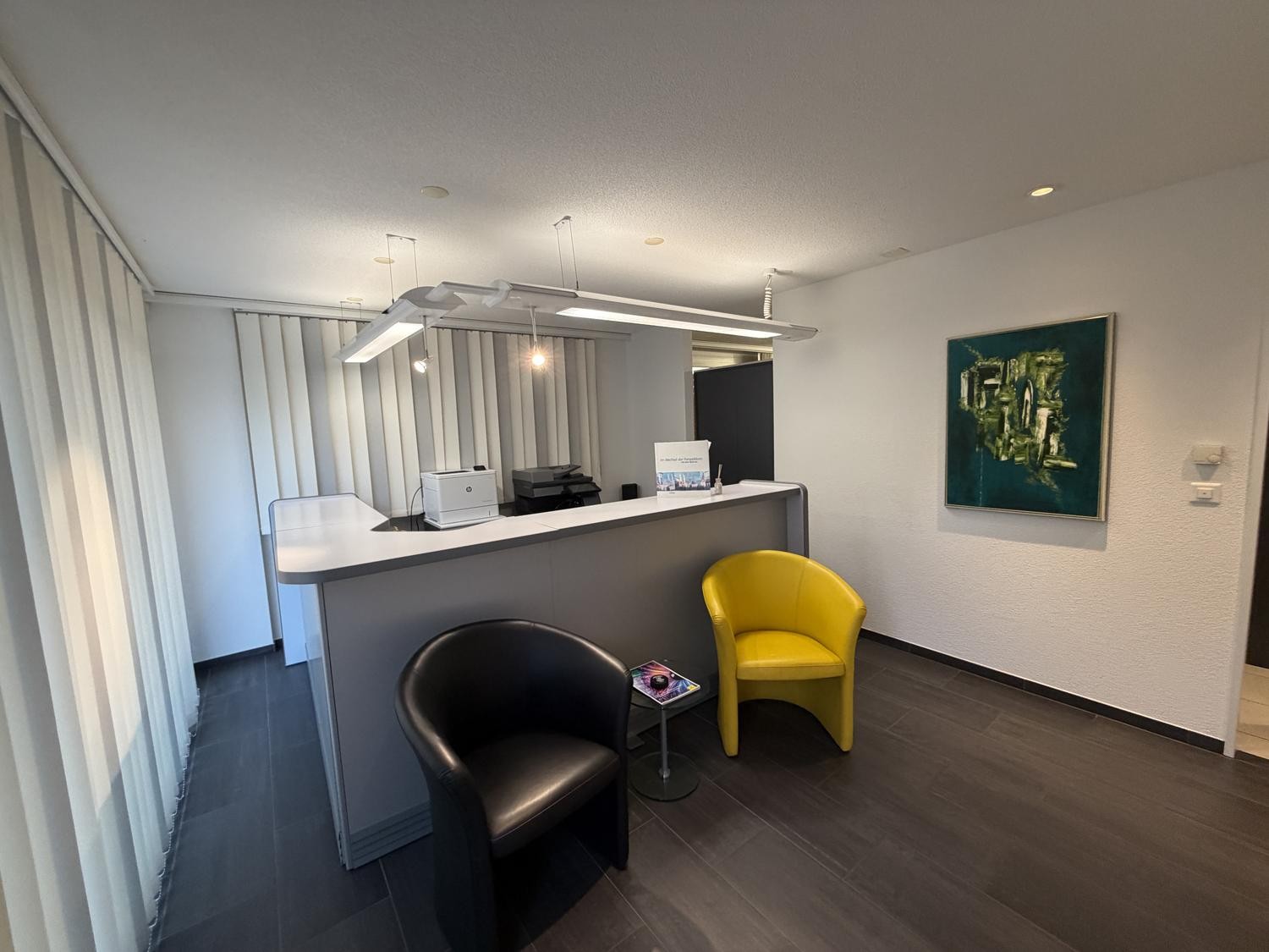 188m² office, photo 1 of 10